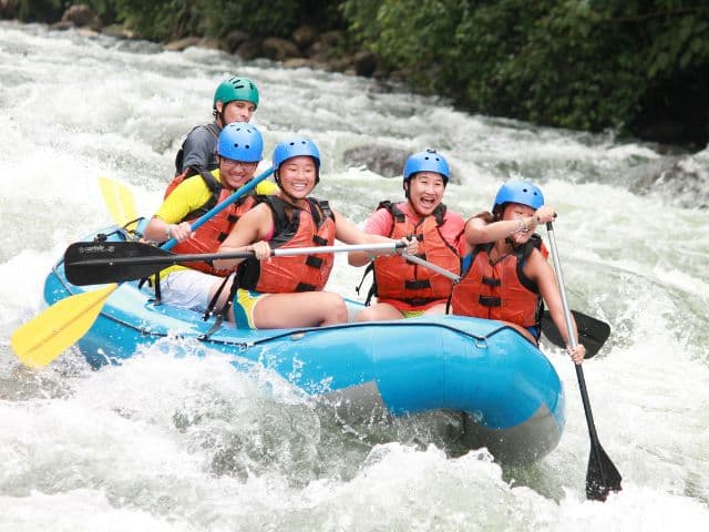 White Water Rafting (Class IV) | La Fortuna