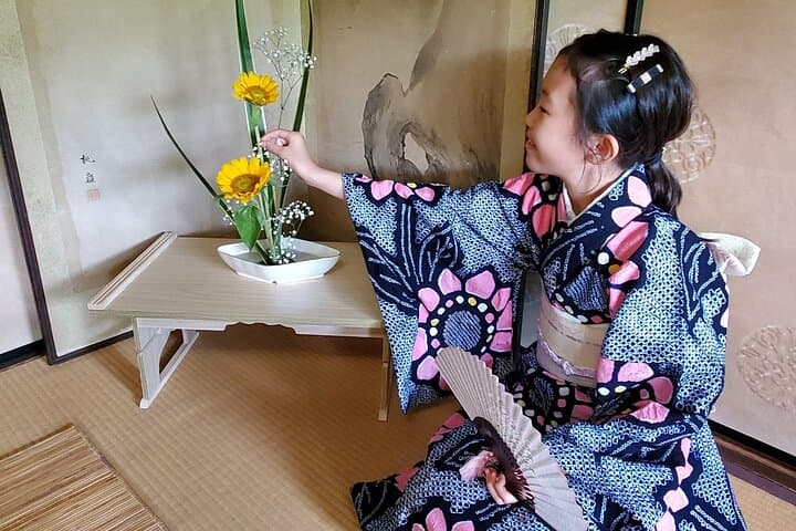 Flower Teahouse - Shared Tea Ceremony Experience in Kyoto