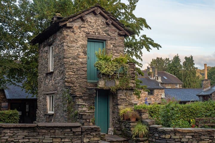 Private Full Day Lake District Tour: 10 Lakes & Spectacular Scenery