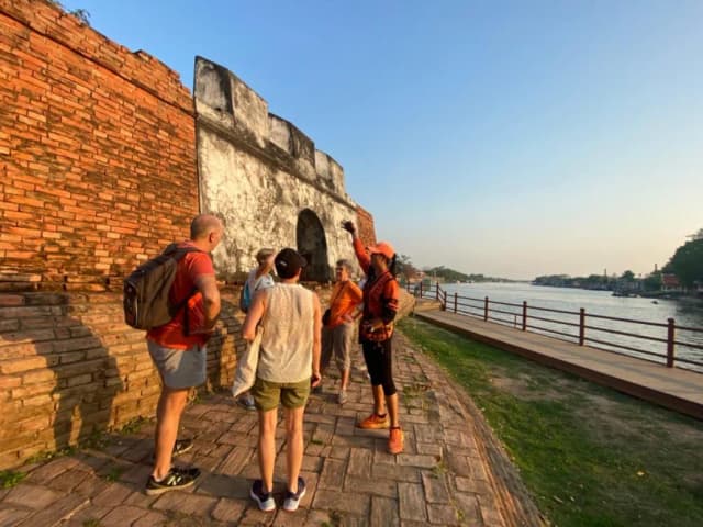Ayutthaya Sunset Ride - Cycling through the ancient capital during sun