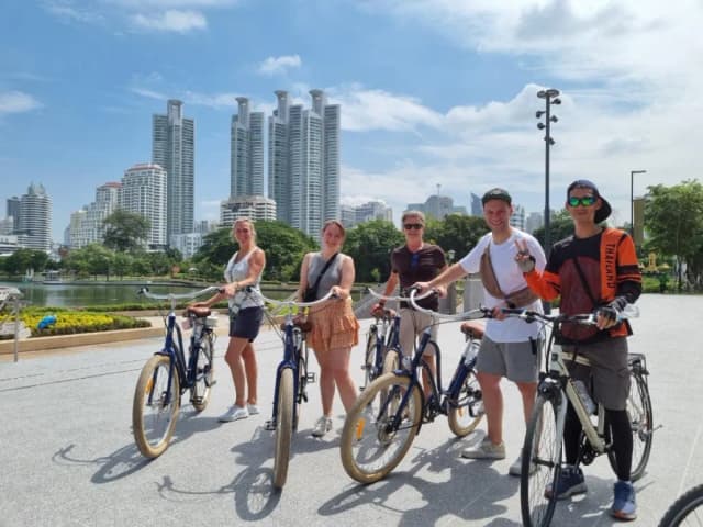Bangkok City Culture Cycle tour - Bike through the heart of Bangkok's business districts