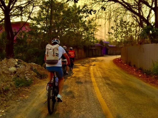 Chiang Mai Sunset Foodie ride