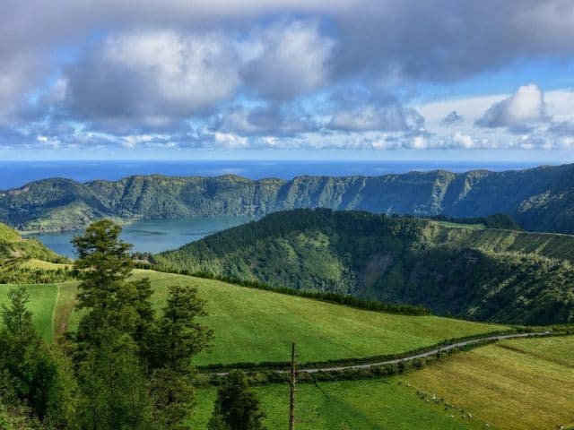 Full Day Sete Cidades & Lagoa do Fogo Crater Tour