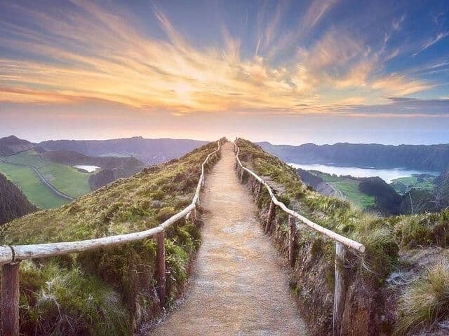 Full Day Sete Cidades & Lagoa do Fogo Crater Tour