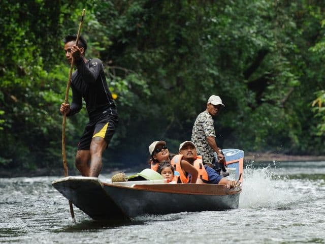 Borneo: Wildlife, Culture and Island retreat