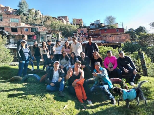 Breaking borders - Social Impact Graffiti tour | Bogotá