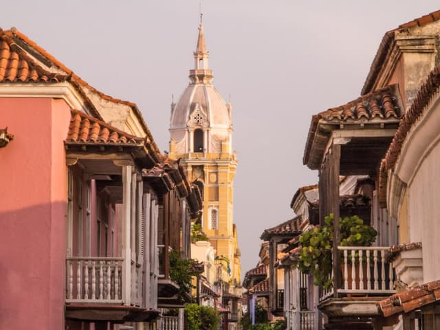 Cartagena City Tour with San Felipe Castle and lunch