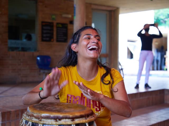 Moravia’s blooming, lunch with locals and capoeira experience | Medellín, Colombia