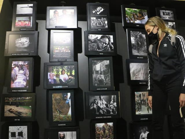 We dont talk about Pablo Escobar & visit to Barrio Comparsa | Medellín, Colombia