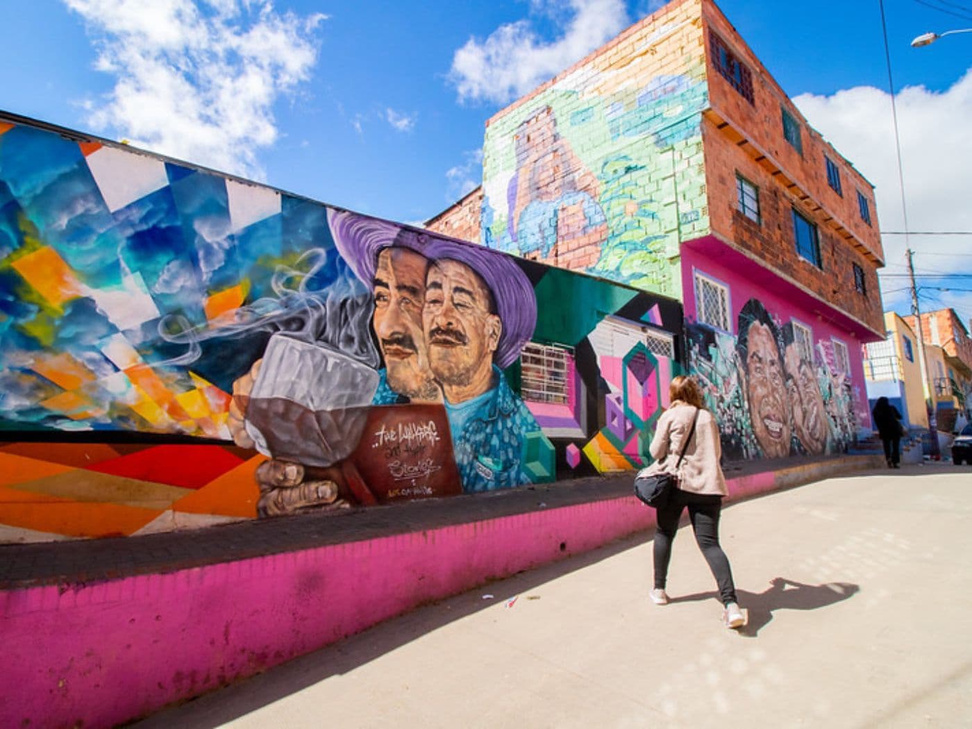 Urban Canvas: The Ciudad Bolívar Experience with silk-screen printing | Bogotá