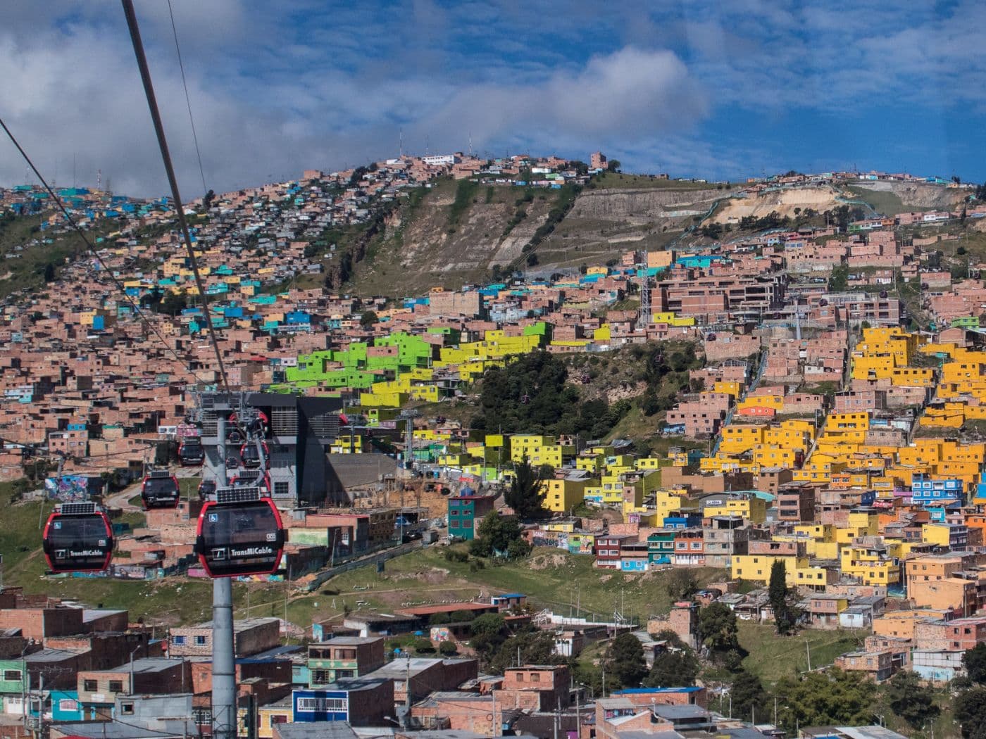 Urban Canvas: The Ciudad Bolívar Experience with silk-screen printing | Bogotá