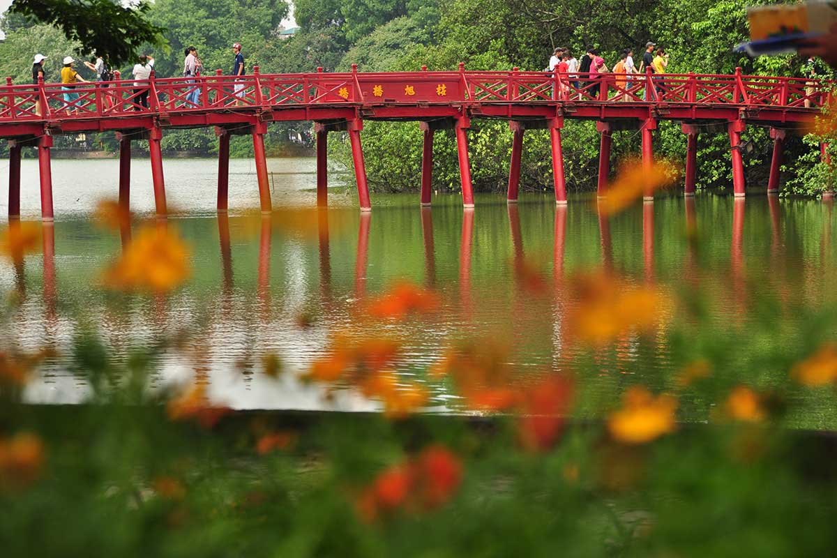 Hanoi Explorer Photo Tour